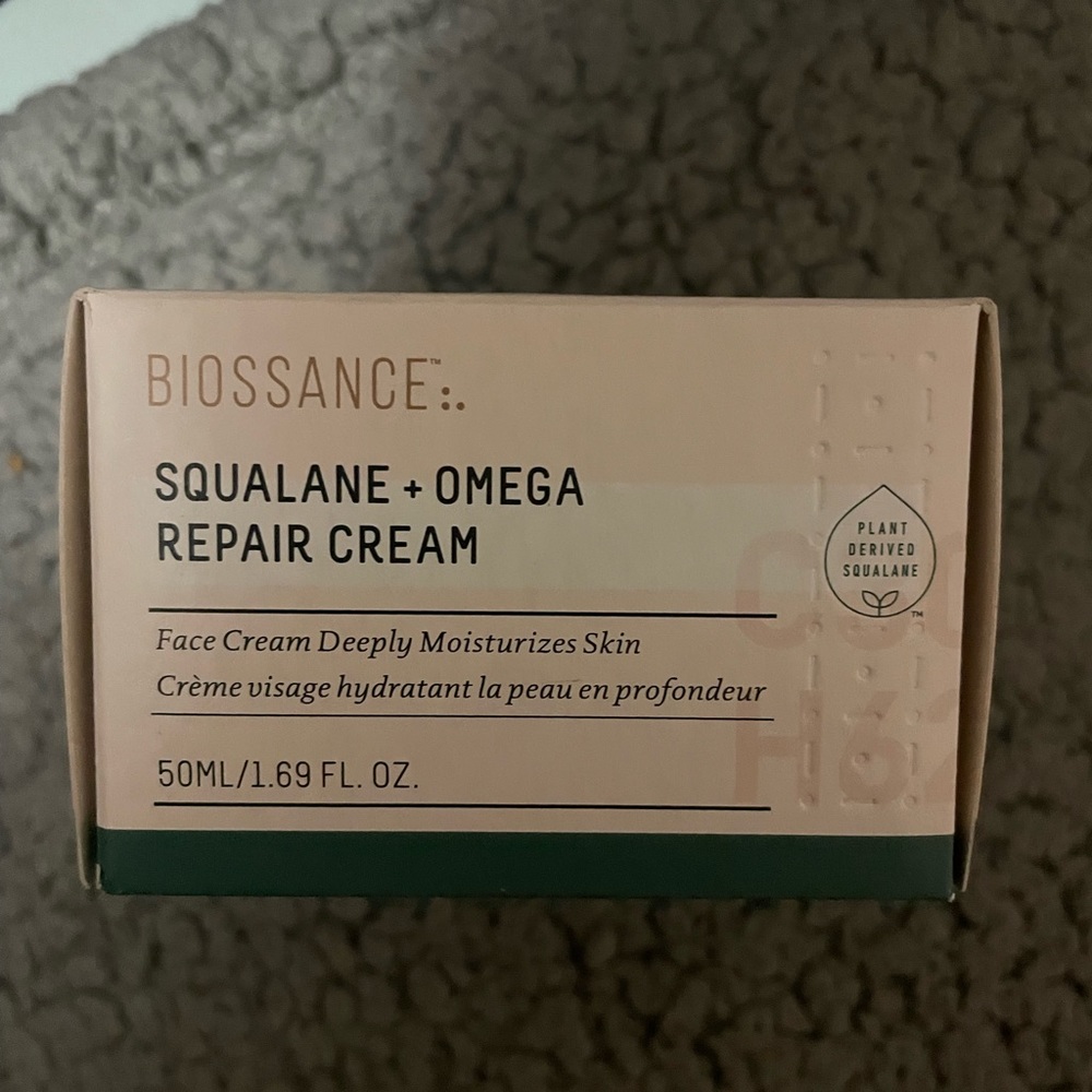*BRAND NEW* BIOSSANCE:
SQUALANE + OMEGA
REPAIR CREAM